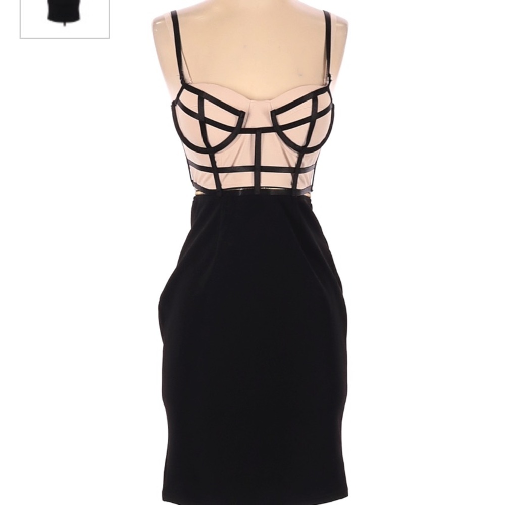 Gorgeous strappy dress